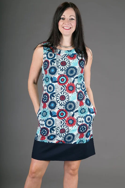 60s Style Cotton Dress Large Blue Floral Print with Pockets Boat Neckline Classic