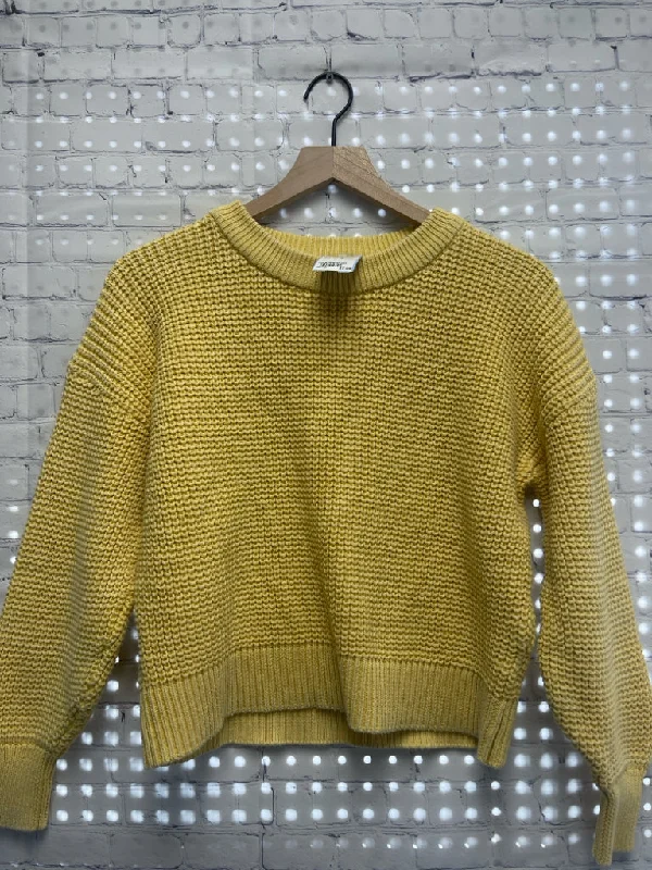 Size Medium Ladies Yellow Gap Sweater Zippered Front Buttoned Front Snap Front