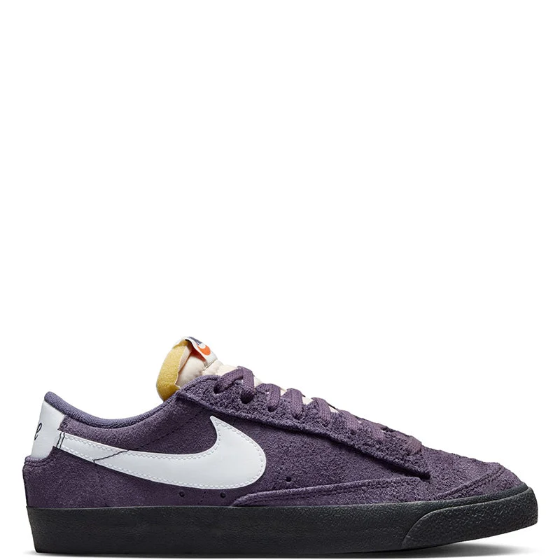 Nike Women's Blazer Low '77 Vintage Women's Plaid Suit