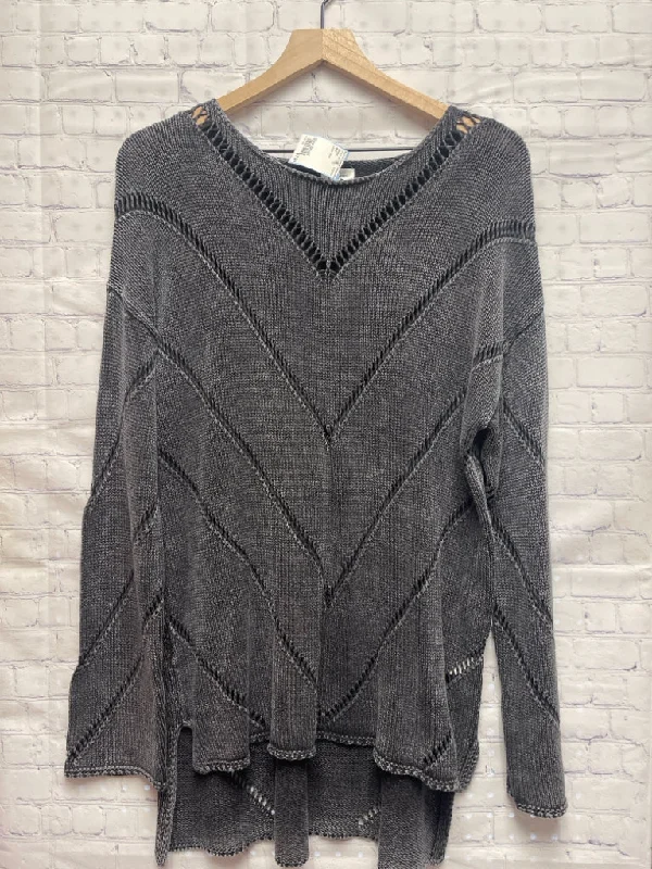 Size Small Ladies Black BKE Sweater Wool Fabric Cashmere Fabric Tweed Fabric