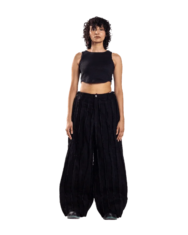 DISTRESSED DENIM TROUSERS Trousers Cargo pockets