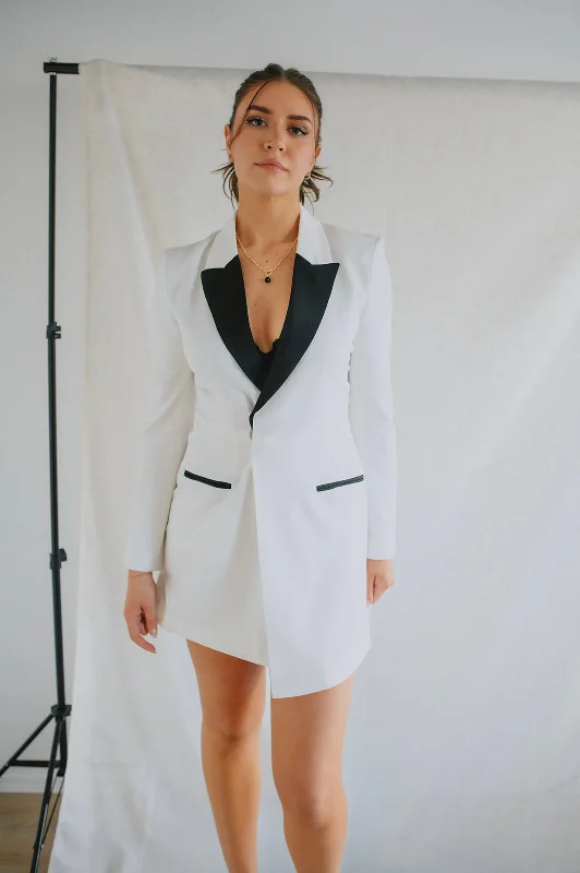 The Conrad Blazer Dress Women's Plaid Suit