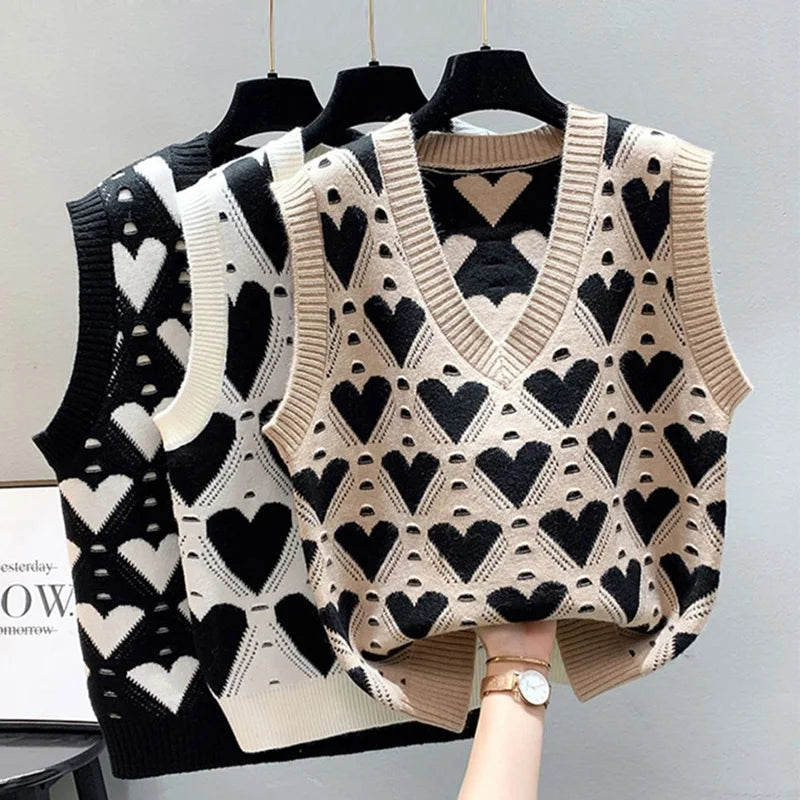 Love Heart Sweater Vest Graphic Sweater Embroidered Appliqued
