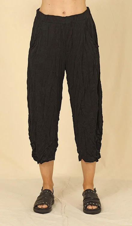 Kaline Two Pocket Short Black Crinkle Pant