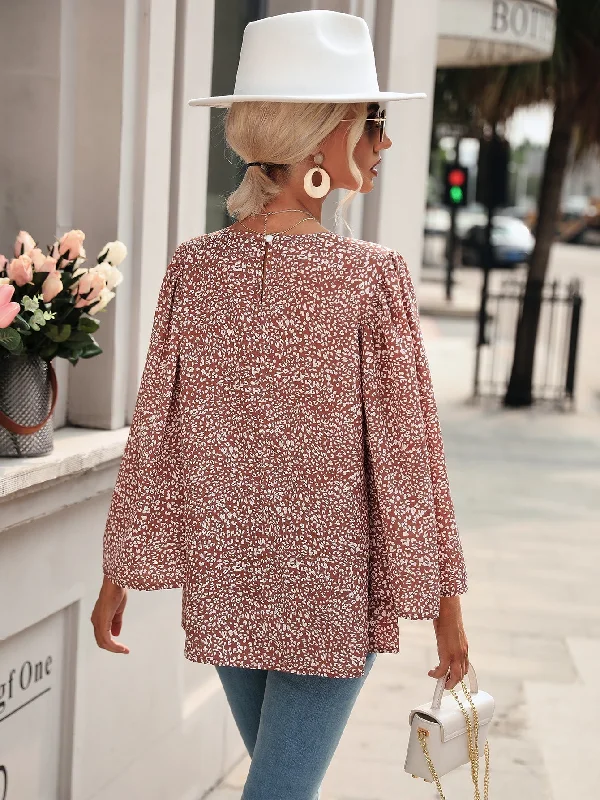 KittenAlarm - Flare Sleeve Disty Floral Blouse