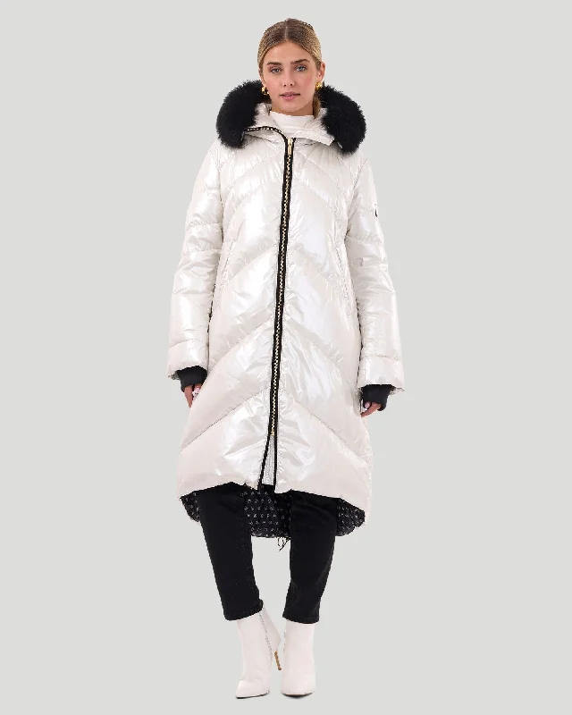 Après-Ski Jacket with Detachable Toscana Shearling Lamb Hood Trim