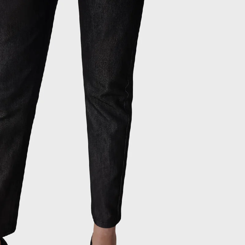 High-Rise Straight-Leg Jeans in Black