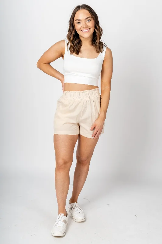 Stretch waist shorts natural