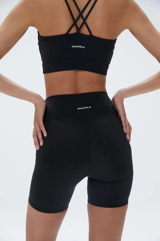 Ultimate Ultra Crop Pocket Short - Black